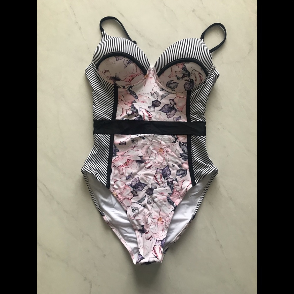 One-piece Bathing Suit